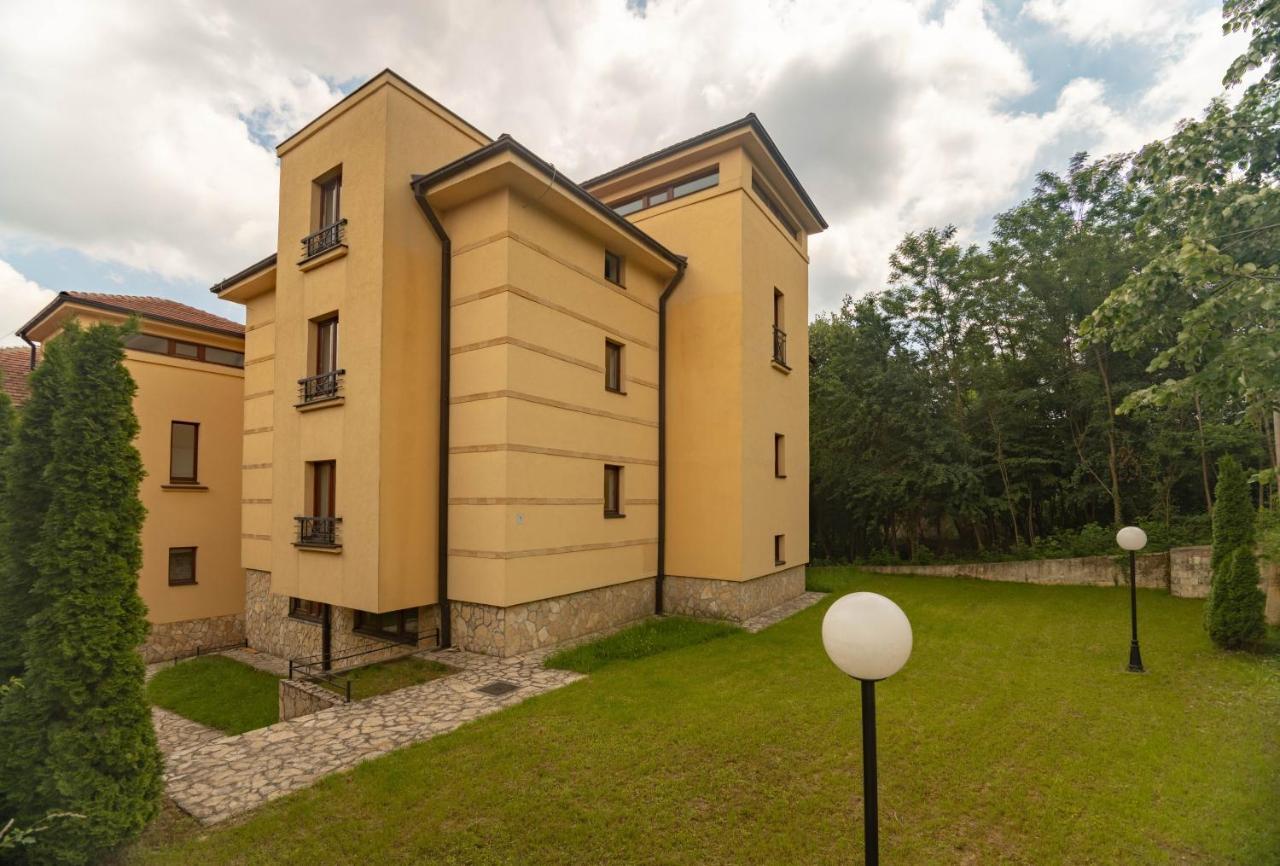 Apartman Modena Lux Vrnjačka Banja Exterior foto