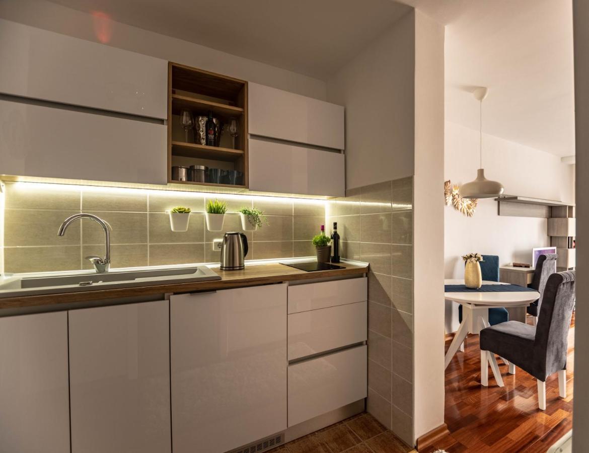 Apartman Modena Lux Vrnjačka Banja Exterior foto